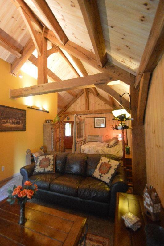 Shadow Mountain Escape Cabin Rentals Luray Bagian luar foto